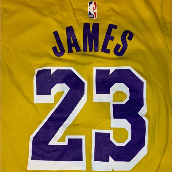 🦋 Nike Lebron James Lakers Tee - Picture 7 of 9